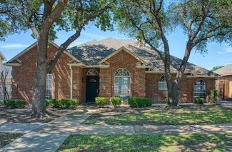 2536 Fox Glenn Cir, Bedford, TX 76021