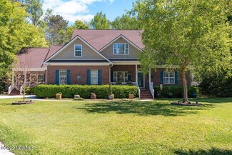 335 Windsong Rd, Wilmington, NC 28411