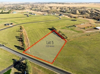 2200 43rd Ave SE, Minot, ND 58701
