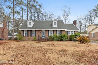 620 Shadowwood Dr, Jacksonville, NC 28540