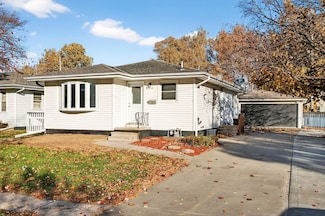 2554 5th Ave, Council Bluffs, IA 51501