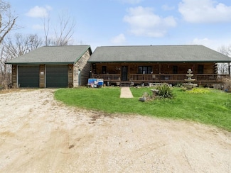 17282 J Ave, Perry, IA 50220