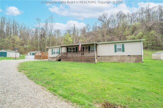 386 Clara Dr, Charleston, WV 25312