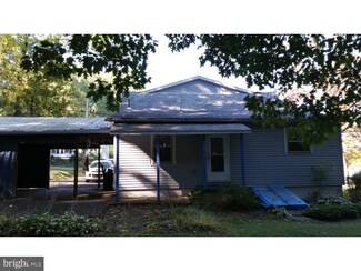 721 Woodside Ave, Mertztown, PA 19539