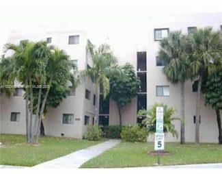 8625 NW 8th St Unit 205, Miami, FL 33126