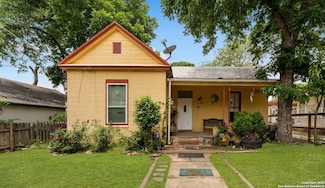 1109 Essex St, San Antonio, TX 78210