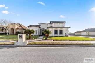705 W Vinson Ave, Harlingen, TX 78550
