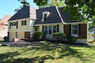 1127 Queens Place, Kansas City, MO 64131