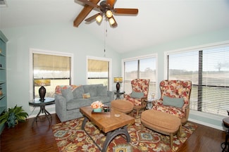40 Driving Range Ln, Trinity, TX 75862