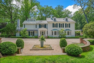 161 Piping Rock Rd, Locust Valley, NY 11560
