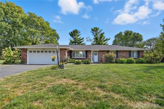 631 Augusta Dr, Fairborn, OH 45324