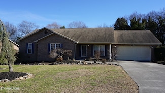 867 Westgate Dr, Alcoa, TN 37701