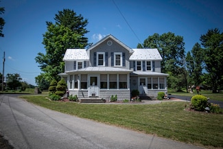 22 Mill St, Mooers, NY 12958