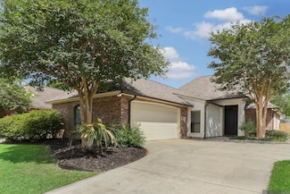 9504 Country Lake Dr, Baton Rouge, LA 70817