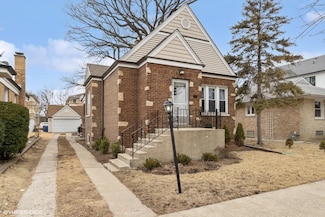 2230 Keystone Ave, Riverside, IL 60546