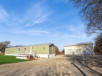 1013 U S 69, New Virginia, IA 50210