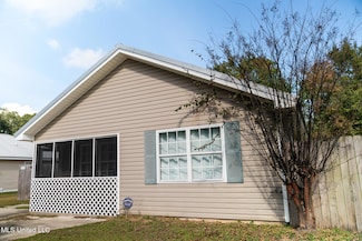 3040 Highland Ave, Diberville, MS 39540