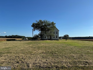 7382 Bullbegger Rd, Withams, VA 23488