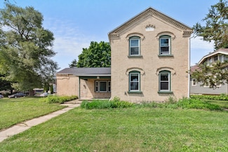 224 E Washington St, West Bend, WI 53095