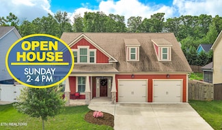 471 Roseland Ln, Lenoir City, TN 37772