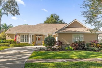 1861 Park Forest Blvd, Mount Dora, FL 32757