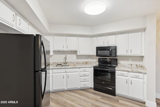 7348 N 44th Dr, Glendale, AZ 85301