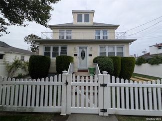 257-15 148th Ave Unit 2nd fl, Rosedale, NY 11422