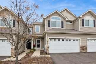 469 S Jade Ln, Round Lake, IL 60073