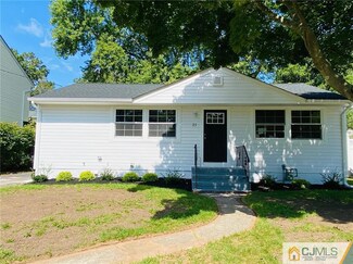 21 Willow Rd, Metuchen, NJ 08840