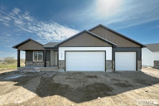858 Jack Ln, Idaho Falls, ID 83402