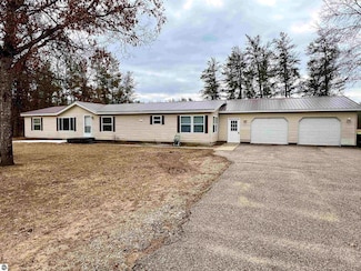 15968 W M-72 Hwy, Grayling, MI 49738