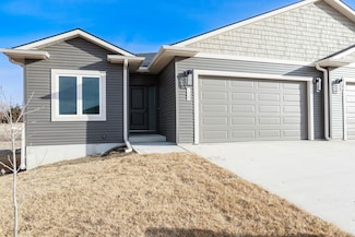 106 W 14th St, Madison, NE 68748