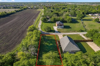 2717 Pike Dr, Lancaster, TX 75134