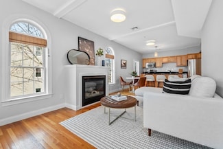104 Woodstock St Unit 3, Somerville, MA 02144