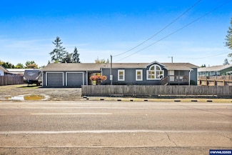 4676 Auburn Rd NE, Salem, OR 97301