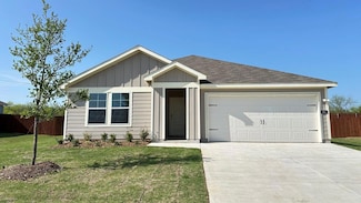 405 Seratoga St, Corsicana, TX 75110