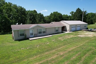 3389 S 198th Rd, Goodson, MO 65663