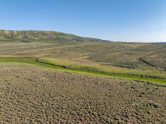 000 Milky Way Rd, Kemmerer, WY 83101