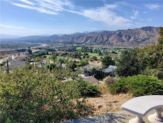 9050 Mulberry Dr, Sunland, CA 91040