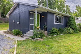 132 Mary St, Troy, ID 83871
