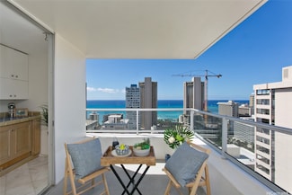 2421 Tusitala St Unit 2903, Honolulu, HI 96815
