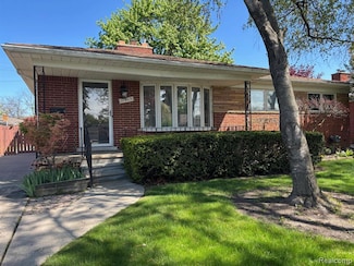 21405 Evergreen St, Saint Clair Shores, MI 48082