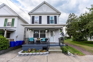 588 Shawnee St, Hanover Township, PA 18706