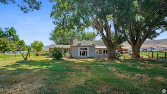 180 N State St, Sigurd, UT 84657