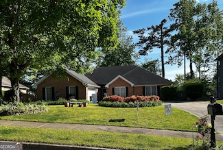 187 Pine Branch Dr, Stockbridge, GA 30281