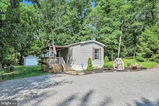 591 Hopeland Rd, Stevens, PA 17578