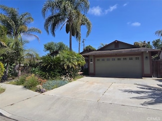 983 Oak St, Costa Mesa, CA 92627