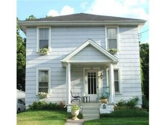 203 Bacon St, Cincinnati, OH 45215