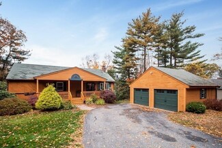 5 Stearns Dr, Fiskdale, MA 01518