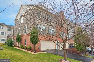 47569 Royal Burnham Terrace, Sterling, VA 20165